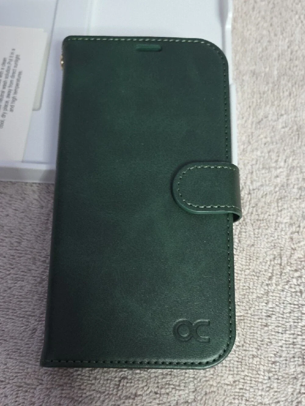 iPhone 16 Pro-6.3 Dark Green Wallet Phone Case with Wrist Strap